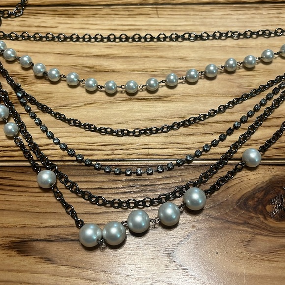 Women's New York and company me 6 strand statement necklace  New with tags - Picture 8 of 8